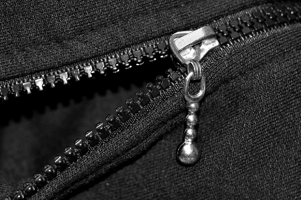 zipper-2293343_1280.jpg