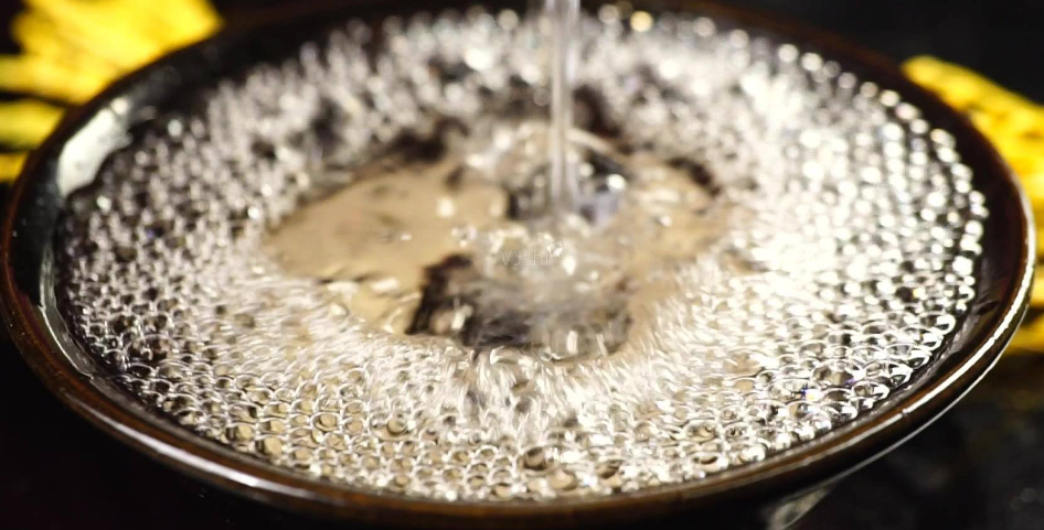 市场上卖的伞酒是不是用食用洒精对的