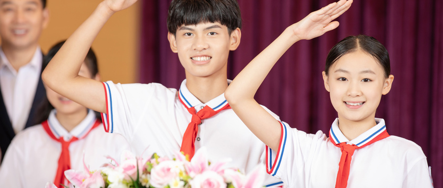 五讲四美三热爱