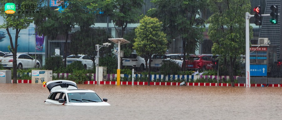 暴雨黄色预警会把电动车刮走吗？