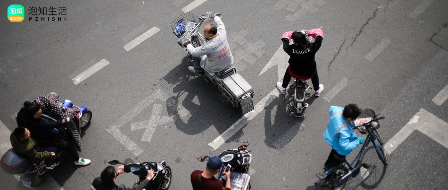 个体组织在什么情况下可以依法调取城市主干道交通监控