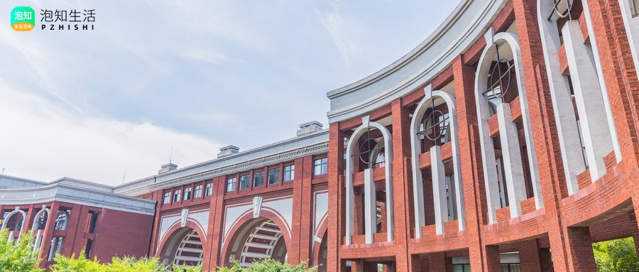 大学预科读什么