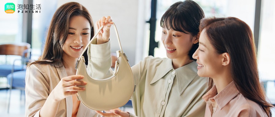 父亲送女儿包包送哪款好