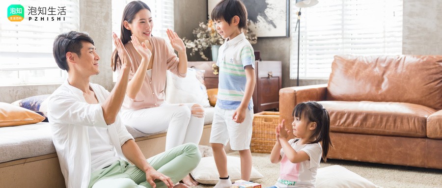 朋友小孩突然发信息问我要一百块钱,我要不要告诉她妈妈