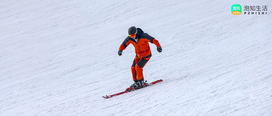 云台山滑雪需要鞋套吗