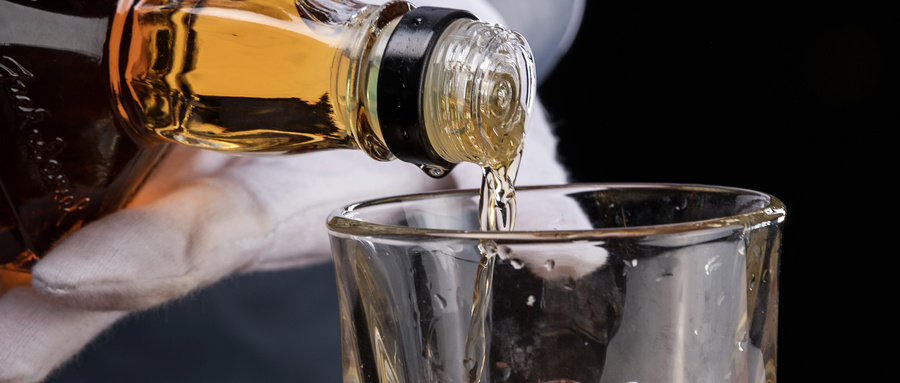 金酒是什么酒？金酒配什么饮料喝